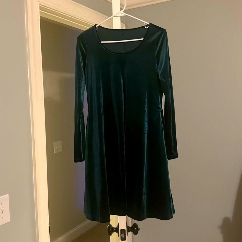 Women’s size small dark green velvet dress